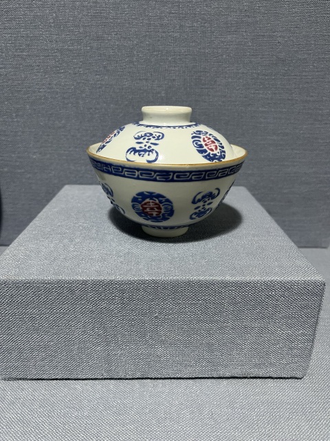 古玩陶瓷乾隆料彩蓋碗拍賣,當前價格12000元
