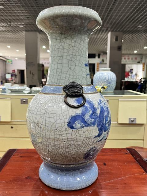 古玩陶瓷哥釉地鐵銹釉青花瓶拍賣，當前價格9500元