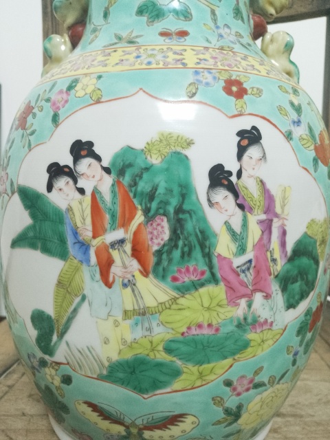 古玩陶瓷人物紋粉彩瓶拍賣,當前價格1380元