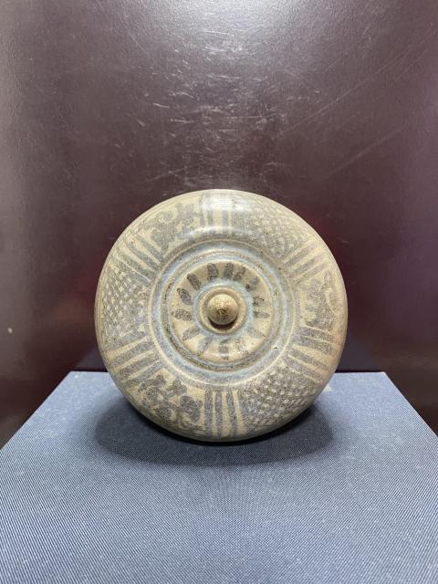 古玩陶瓷元,青花蓋罐拍賣,當(dāng)前價(jià)格6500元