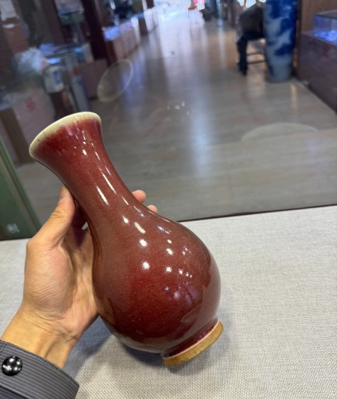 古玩陶瓷清中期郎紅釉撇口琵琶尊拍賣，當前價格3800元
