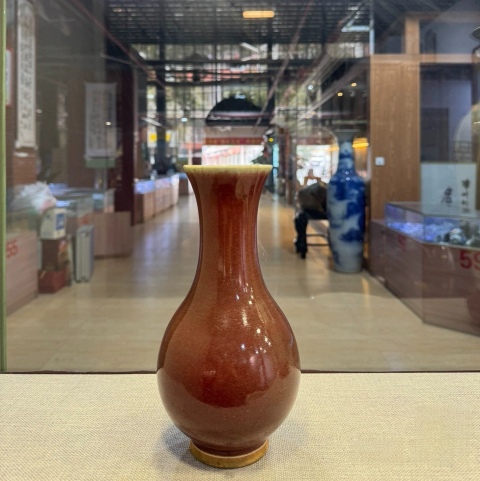 古玩陶瓷清中期郎紅釉撇口琵琶尊拍賣，當前價格3800元