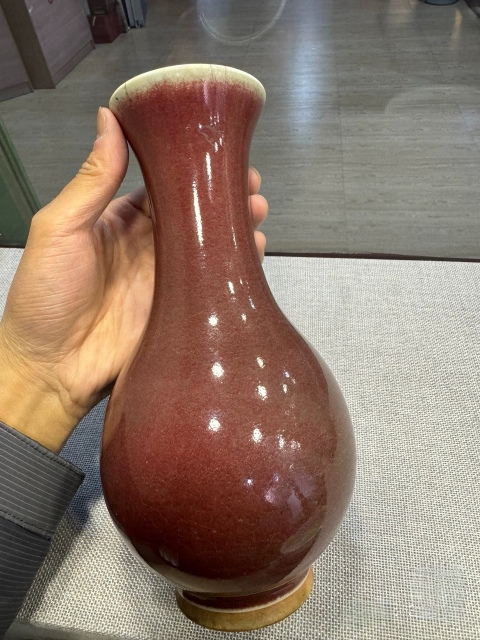 古玩陶瓷清中期郎紅釉撇口琵琶尊拍賣，當前價格3800元