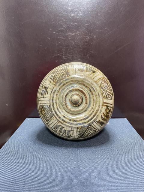 古玩陶瓷元代·青花花卉紋蓋罐拍賣,當前價格4500元