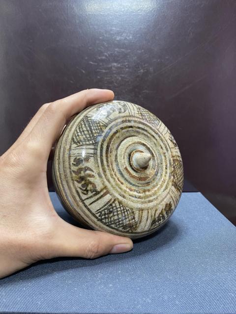 古玩陶瓷元代·青花花卉紋蓋罐拍賣,當前價格4500元