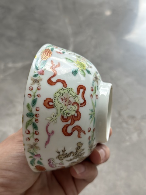 古玩陶瓷佛家八寶粉彩碗拍賣，當前價格4500元