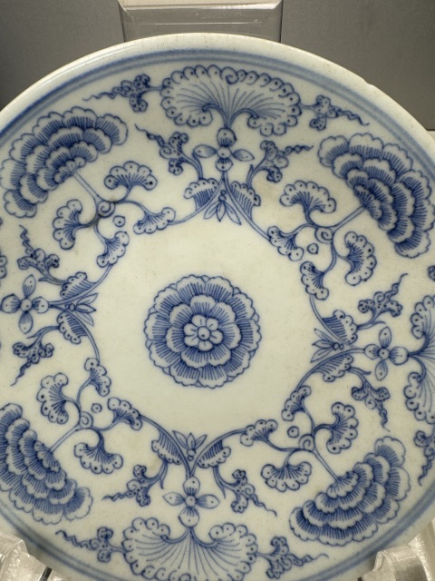 古玩陶瓷青花淡描花卉紋盤拍賣,當(dāng)前價(jià)格2000元