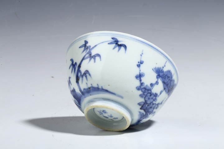 古玩陶瓷清·雍正青花歲寒三友紋茶圓拍賣,當前價格8800元