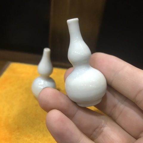 古玩陶瓷（精品文房）清-康熙-甜白釉-葫蘆瓶一對(duì)拍賣，當(dāng)前價(jià)格1302元
