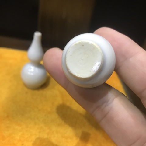 古玩陶瓷（精品文房）清-康熙-甜白釉-葫蘆瓶一對(duì)拍賣，當(dāng)前價(jià)格1302元