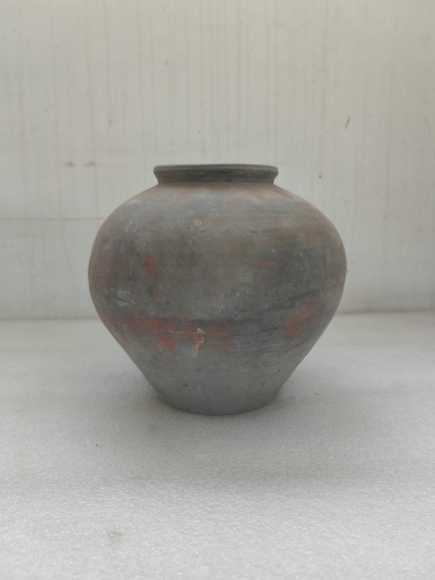 古玩陶瓷朱砂灰陶彩繪罐拍賣，當前價格580元