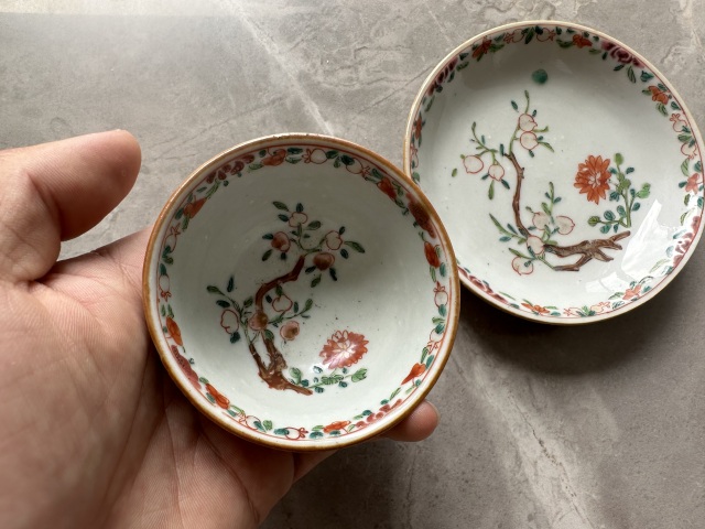 古玩陶瓷粉彩花卉紋杯碟拍賣(mài)，當(dāng)前價(jià)格3000元