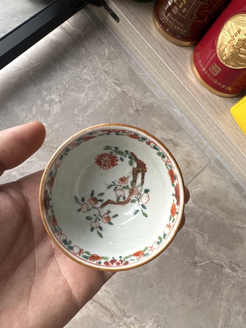 古玩陶瓷粉彩花卉紋杯碟拍賣(mài)，當(dāng)前價(jià)格3000元