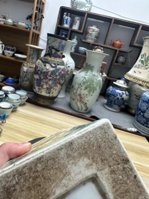古玩陶瓷五彩荷蓮紋軟棒槌瓶拍賣，當前價格9686元