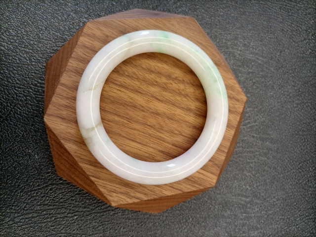 古玩玉器天然翡翠手鐲1400拍賣,當前價格1400元