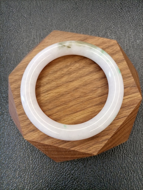 古玩玉器天然翡翠手鐲1400拍賣,當(dāng)前價(jià)格1400元