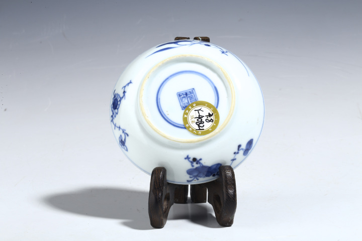 古玩陶瓷清康熙·青花開窗嬰戲花卉紋碟拍賣，當前價格999元