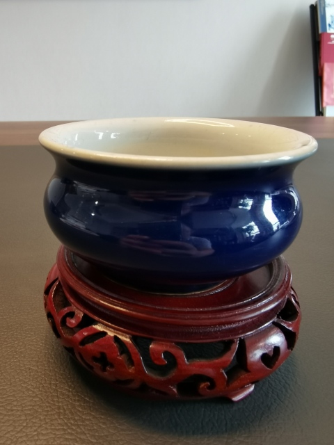 古玩陶瓷乾隆霽藍釉琴爐拍賣，當前價格4000元