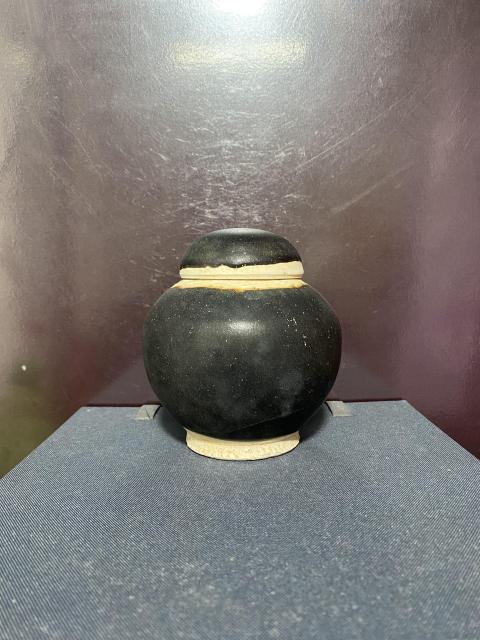 古玩陶瓷宋代黑釉蓋罐拍賣,當(dāng)前價(jià)格9800元