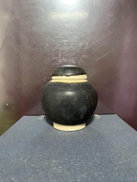 古玩陶瓷宋代黑釉蓋罐拍賣,當(dāng)前價(jià)格9800元