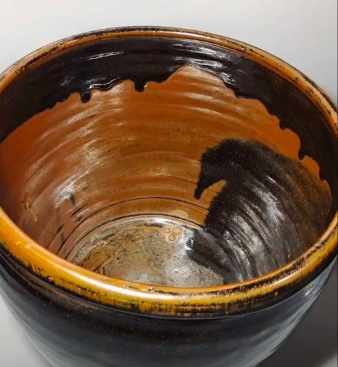 古玩陶瓷精美請早期黑褐釉大畫缸拍賣，當前價格388元