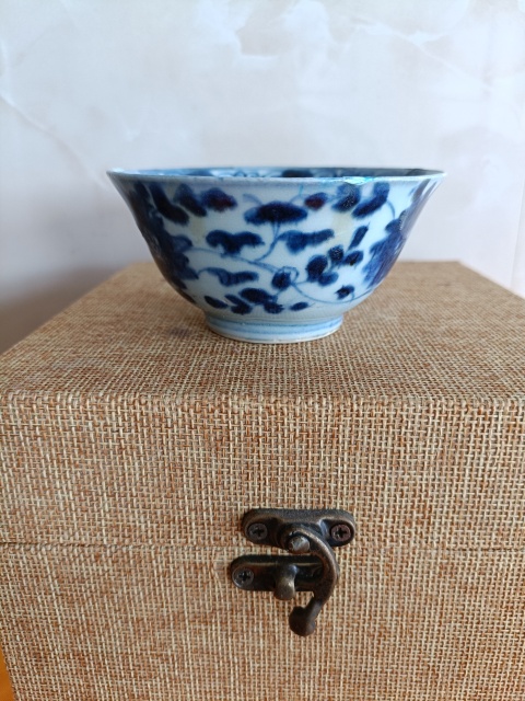 古玩陶瓷清乾隆本朝款青花賞杯拍賣，當(dāng)前價格299元