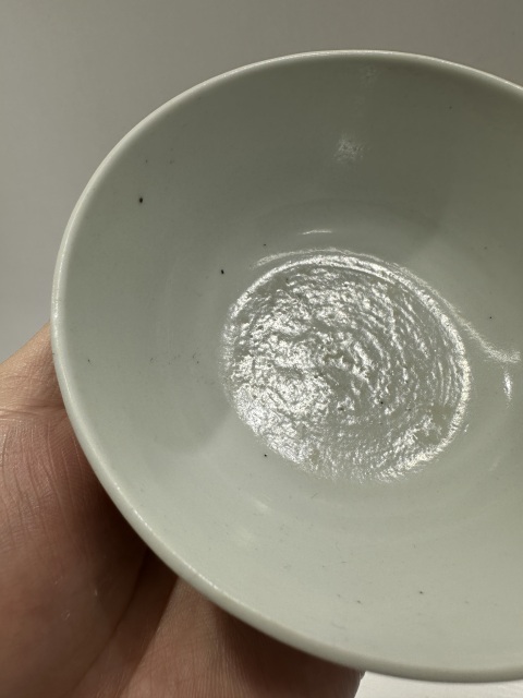 古玩陶瓷民國解放初礬紅獅子碗拍賣，當前價格380元