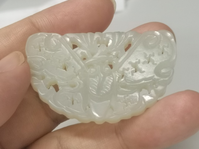 古玩玉器和田玉雕“蝴蝶佩”拍賣，當前價格800元