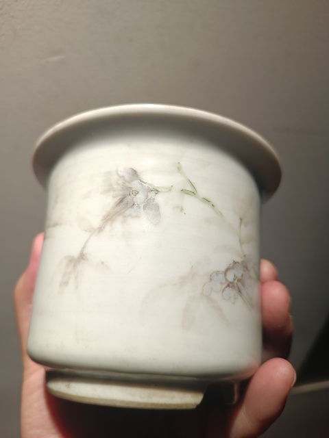 古玩陶瓷清同治細(xì)路粉彩飛黃騰達(dá)菖蒲盆拍賣，當(dāng)前價(jià)格19999元