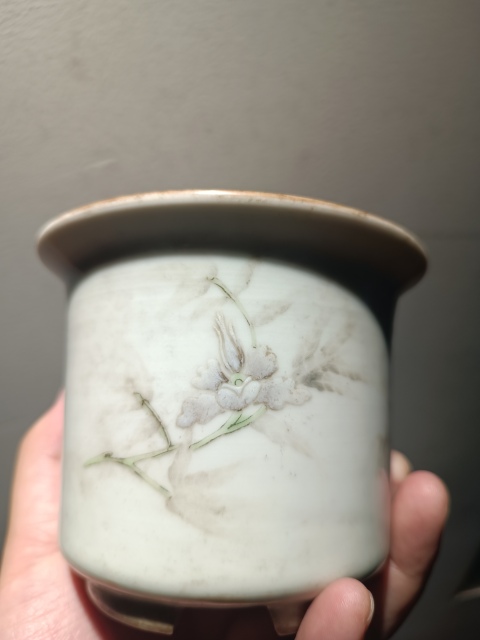 古玩陶瓷清同治細(xì)路粉彩飛黃騰達(dá)菖蒲盆拍賣，當(dāng)前價(jià)格19999元