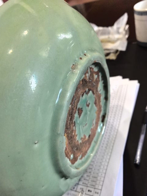 古玩陶瓷龍泉青瓷刻花盤拍賣,當前價格15800元
