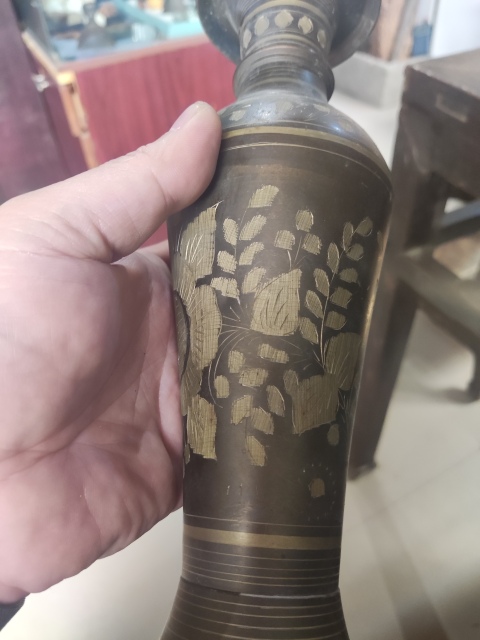 古玩雜項晚清民國刻畫銅瓶拍賣，當前價格220元