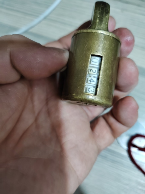 古玩雜項美國鎖拍賣,當前價格199元