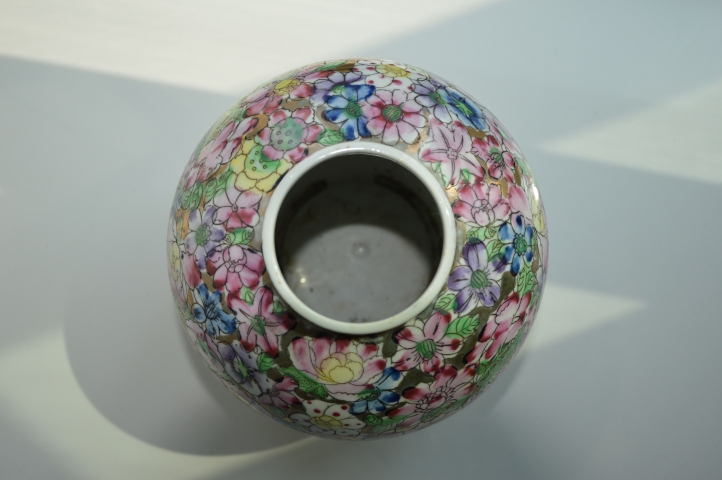 古玩陶瓷【鳳麟齋】百花不落地粉彩罐拍賣，當前價格5999元