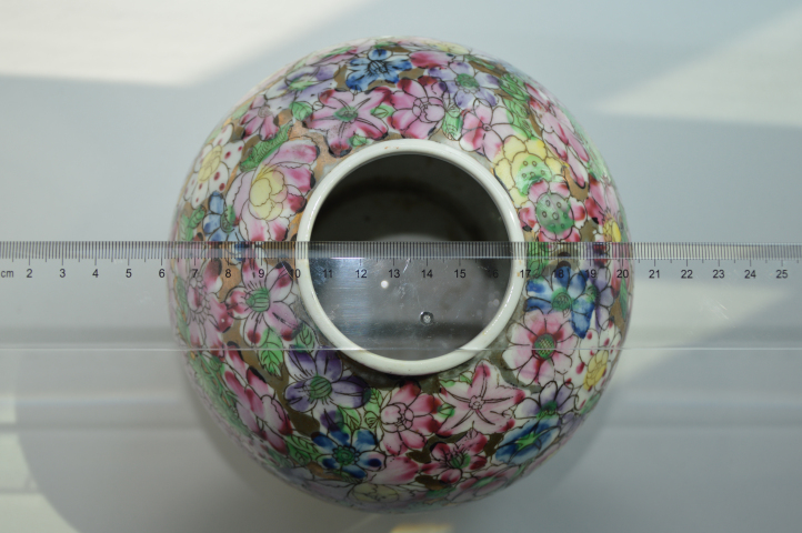 古玩陶瓷【鳳麟齋】百花不落地粉彩罐拍賣，當前價格5999元