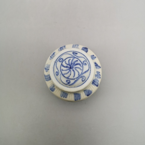 古玩陶瓷明代.花卉紋青花蓋罐拍賣,當前價格5980元