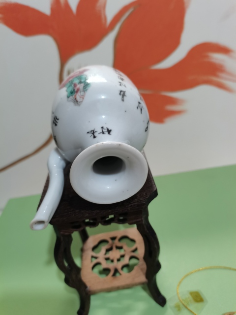 古玩陶瓷同治粉彩無雙譜壺拍賣,當前價格2800元