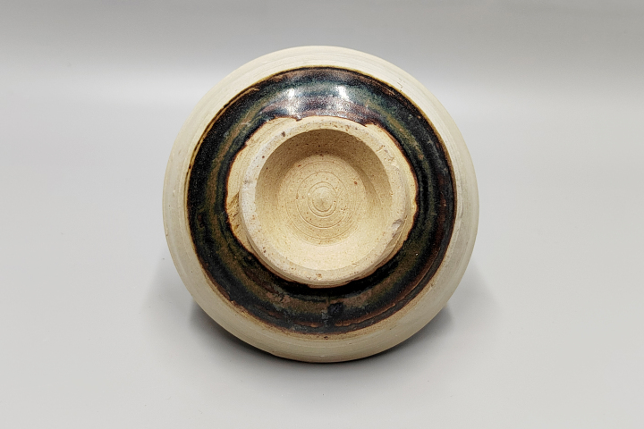 古玩陶瓷元代雙色釉茶碗拍賣，當前價格2200元