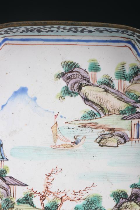 古玩陶瓷【7356】清雍正~乾隆 銅胎畫(huà)琺瑯山水圖盤(pán)拍賣(mài),當(dāng)前價(jià)格3000元