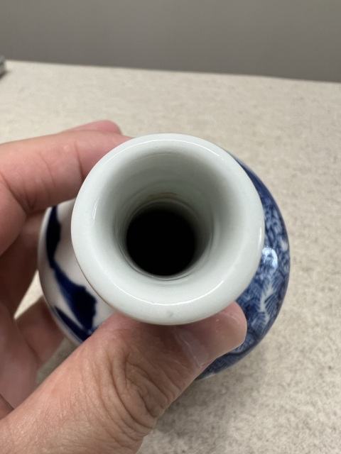 古玩陶瓷晚清/青花山水人物荸薺瓶拍賣,當前價格4000元