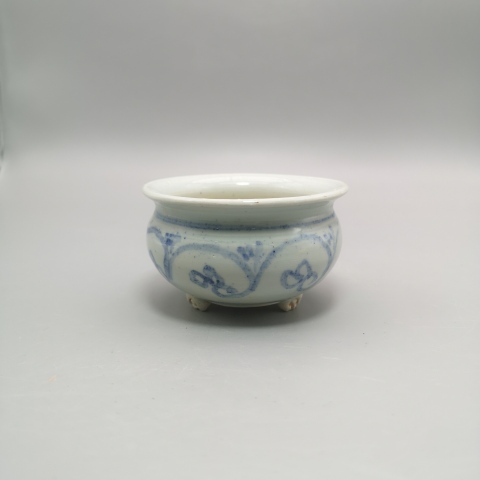 古玩陶瓷明代花卉紋青花爐拍賣，當前價格3980元