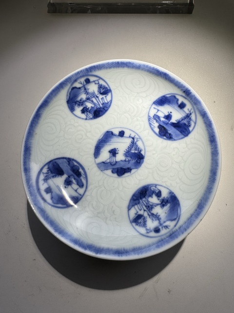 古玩陶瓷青花山水人物刻花杯碟拍賣，當前價格11800元