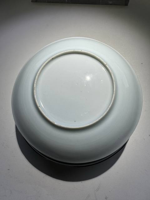 古玩陶瓷青花山水人物刻花杯碟拍賣，當前價格11800元