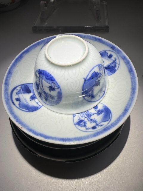 古玩陶瓷青花山水人物刻花杯碟拍賣，當前價格11800元