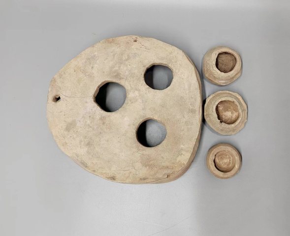 古玩陶瓷戰漢陶灶一套拍賣，當前價格500元