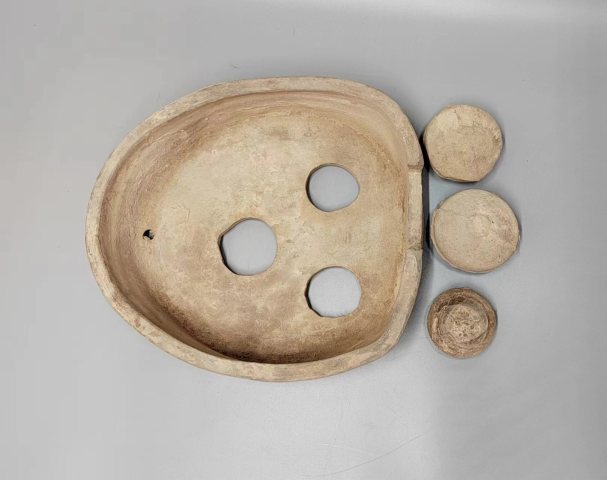 古玩陶瓷戰漢陶灶一套拍賣，當前價格500元