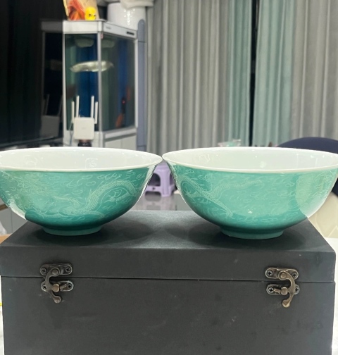 古玩陶瓷松石綠釉軋道雙龍戲珠紋大碗一對拍賣，當前價格3600元