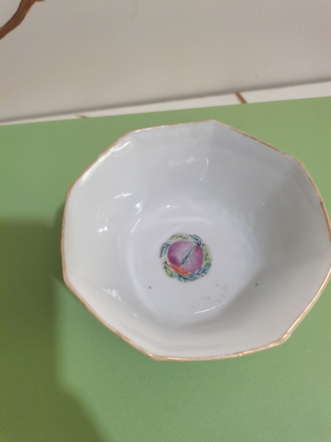 古玩陶瓷清同治,八仙圖粉彩碗拍賣,當(dāng)前價(jià)格7500元