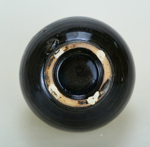 古玩陶瓷元代耀州窯黑釉茶入拍賣,當(dāng)前價(jià)格3850元