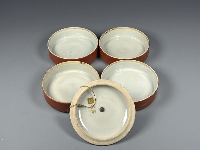 古玩陶瓷民國·**紅描金蘭草紋節盒拍賣，當前價格988元